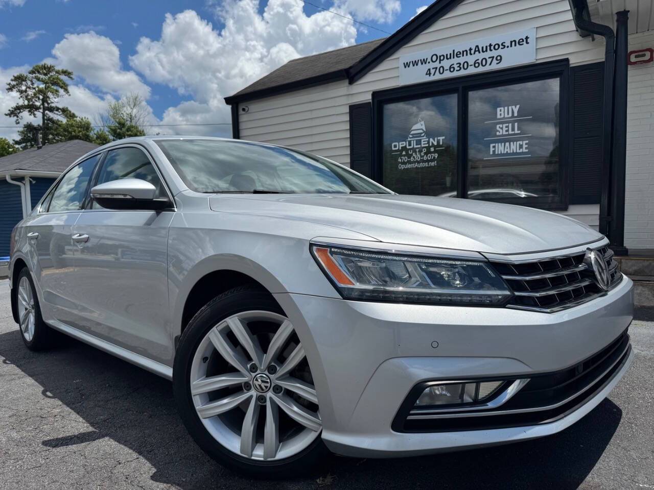 2018 Volkswagen Passat 2.0T SE — Sedan — 117,811 mi — Marietta, GA