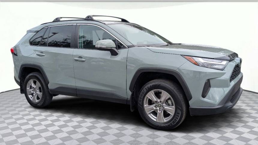 2022 Toyota RAV4 XLE — SUV — 33,901 mi — Orlando, FL