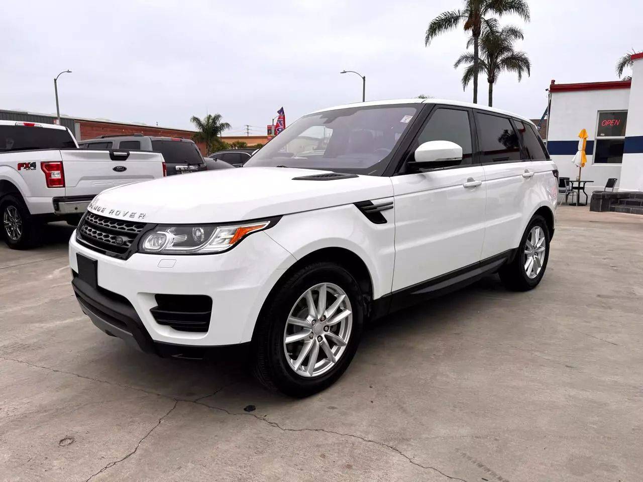2016 Land Rover Range Rover Sport SE — SUV — 91,800 mi — Santa Ana, CA