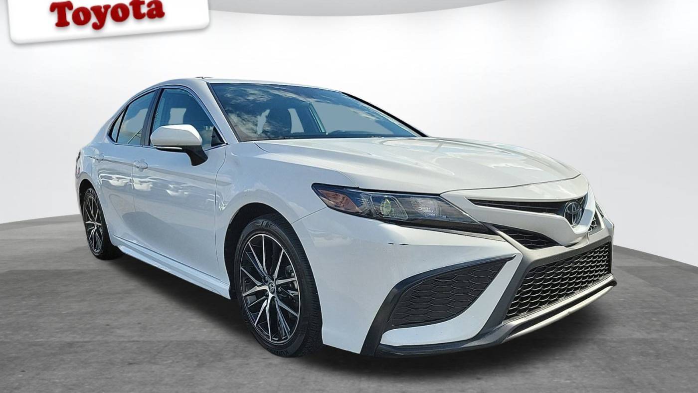 2022 Toyota Camry SE — Sedan — 63,758 mi — Birmingham, AL