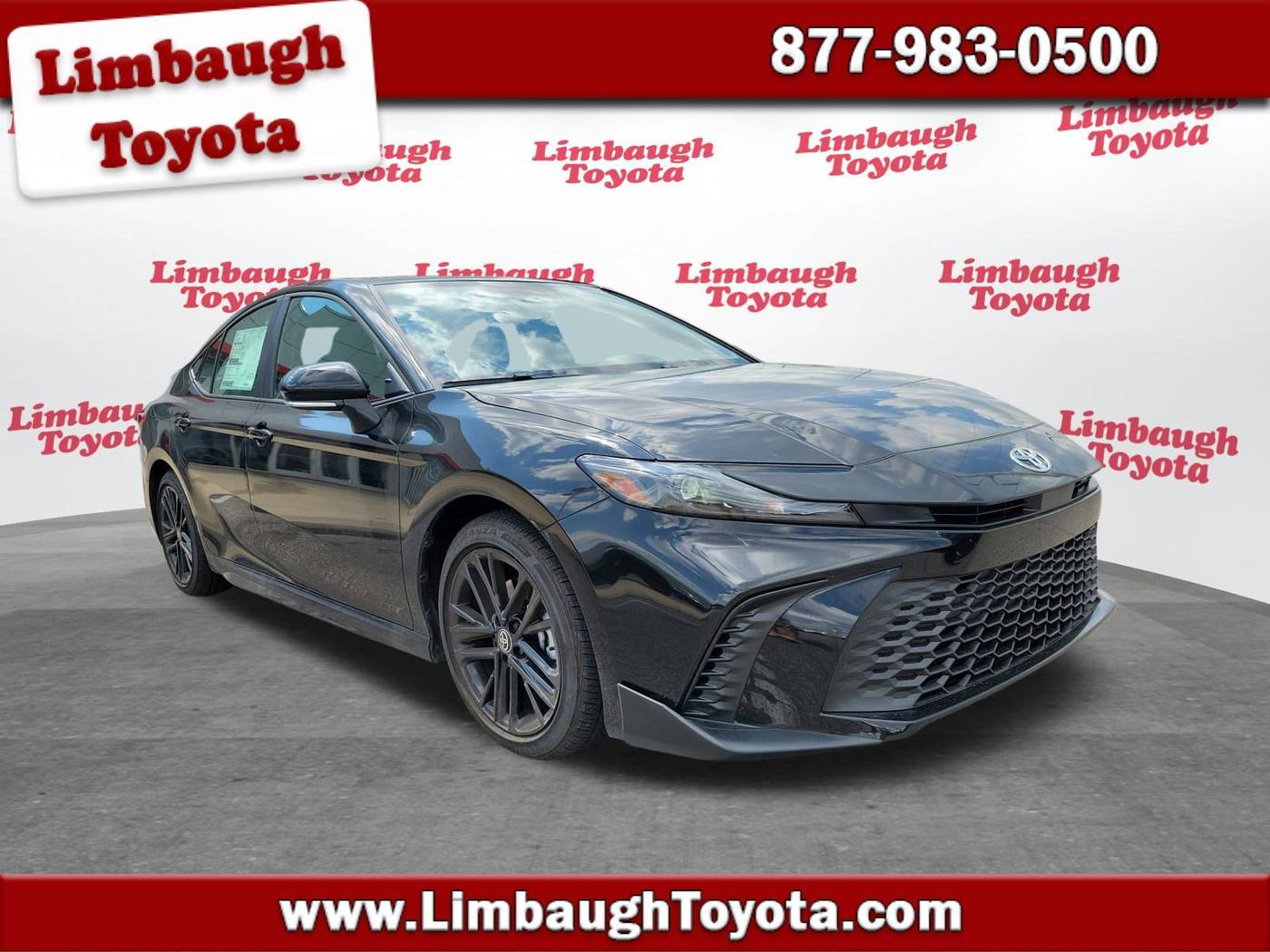 2025 Toyota Camry Hybrid SE — Sedan — 5,682 mi — Birmingham, AL