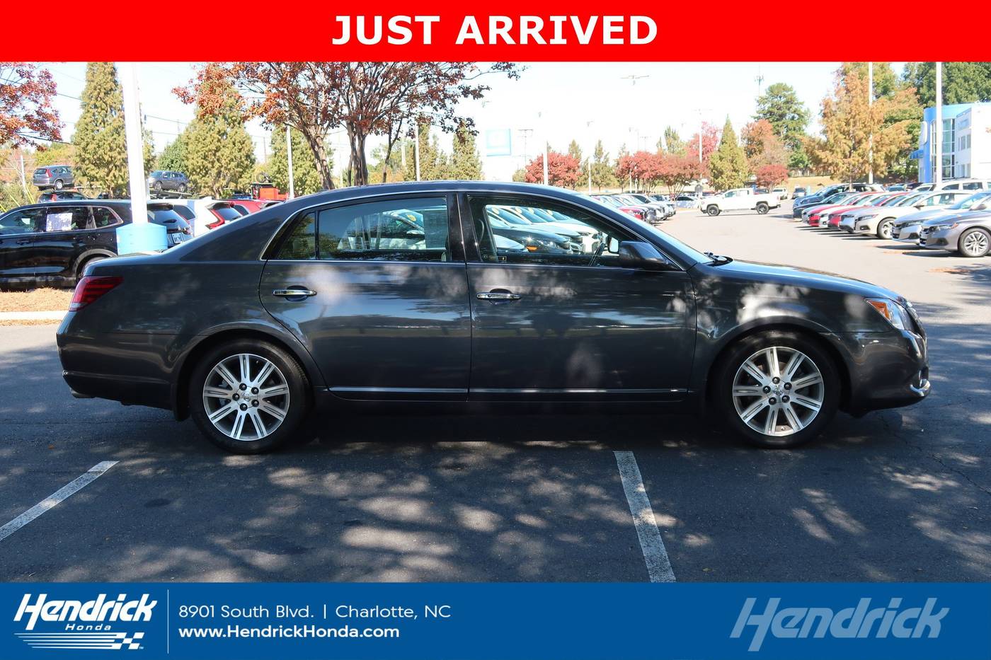 2009 Toyota Avalon Limited — Sedan — 136,714 mi — Charlotte, NC