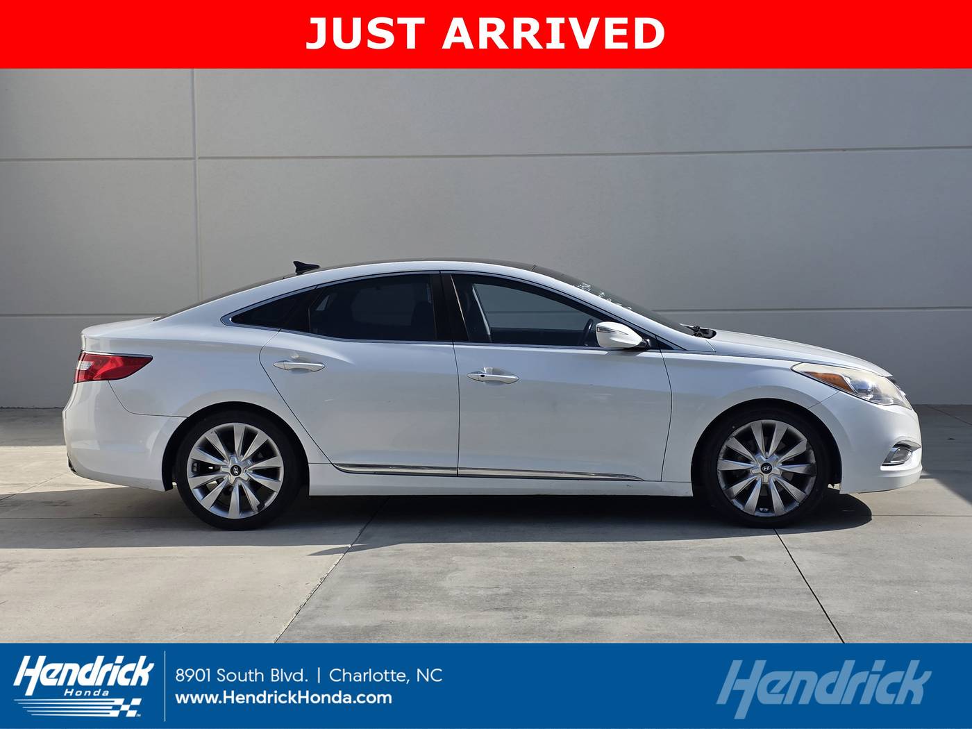 2012 Hyundai Azera Base — Sedan — 112,358 mi — Charlotte, NC