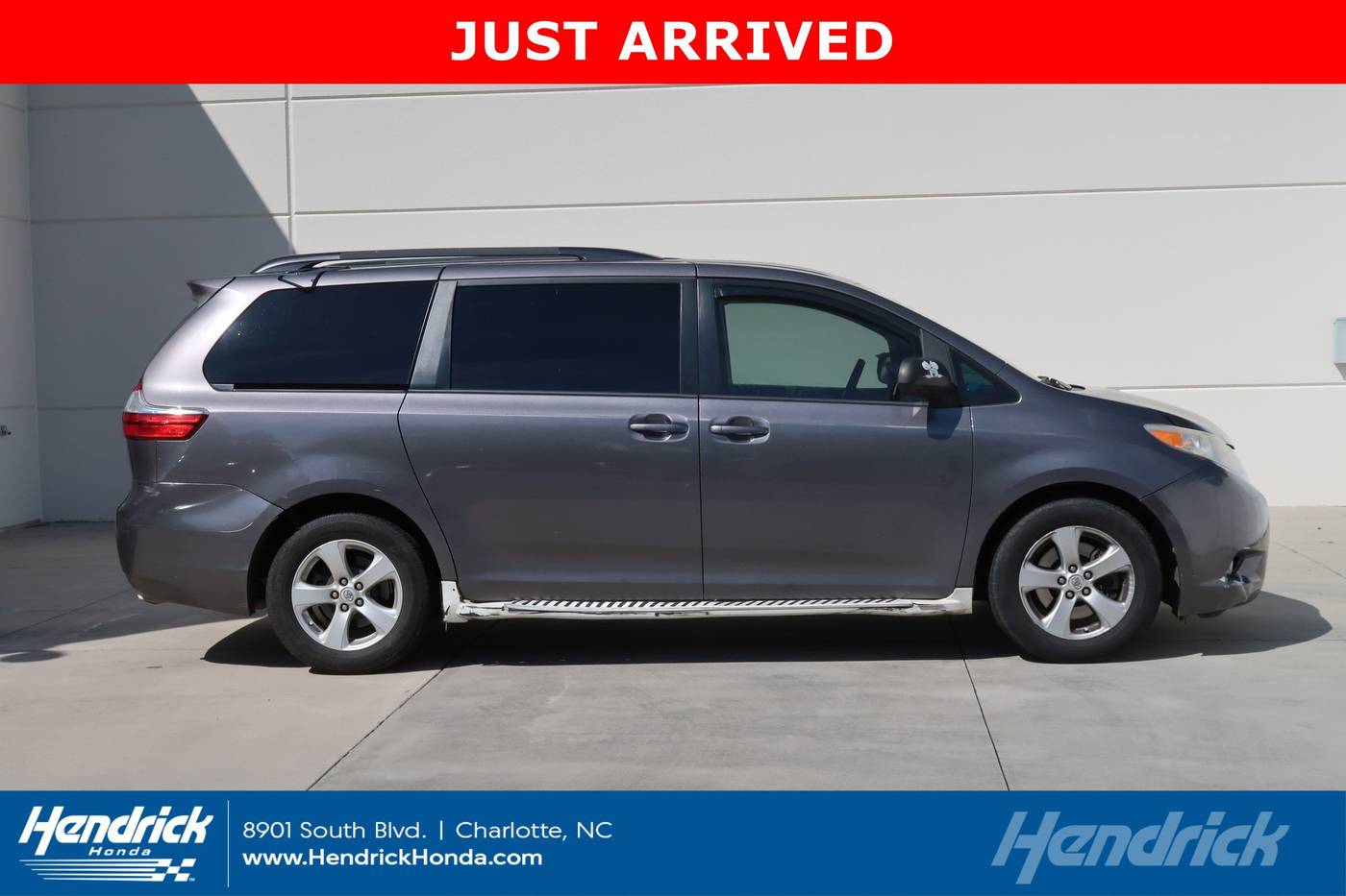 2017 Toyota Sienna LE — Minivan — 95,761 mi — Charlotte, NC