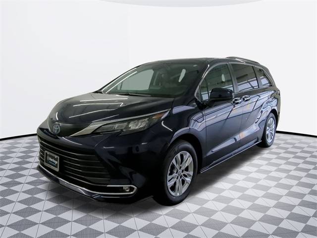 2024 Toyota Sienna XLE — Minivan — 15,911 mi — Baltimore, MD