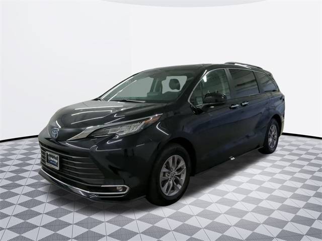 2023 Toyota Sienna XLE — Minivan — 53,266 mi — Baltimore, MD