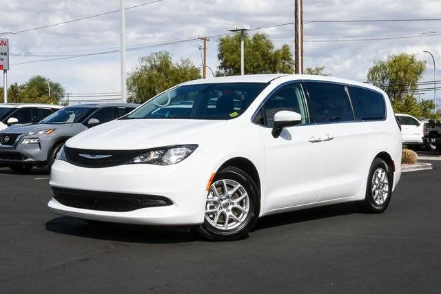 2023 Chrysler Voyager LX — Minivan — 43,560 mi — Las Vegas, NV