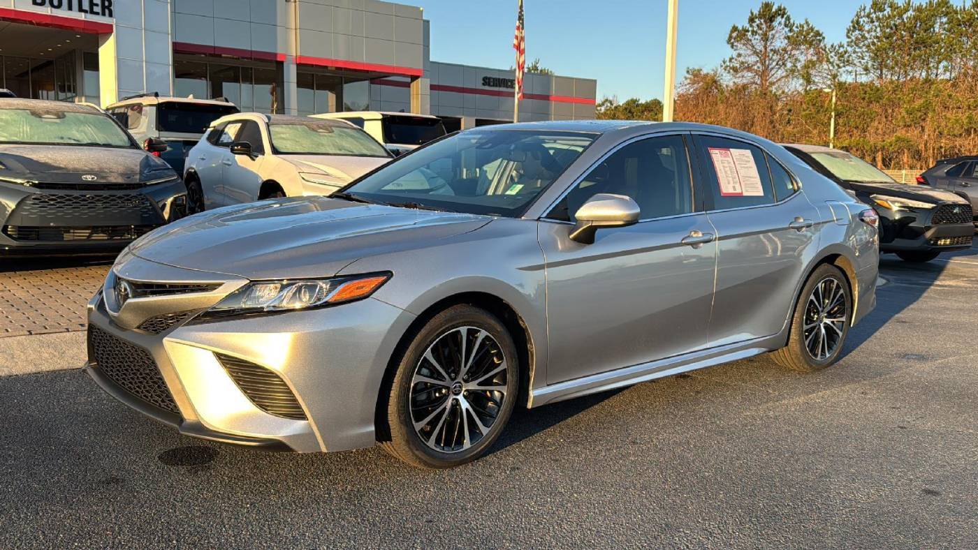 2020 Toyota Camry SE — Sedan — 30,031 mi — Macon, GA