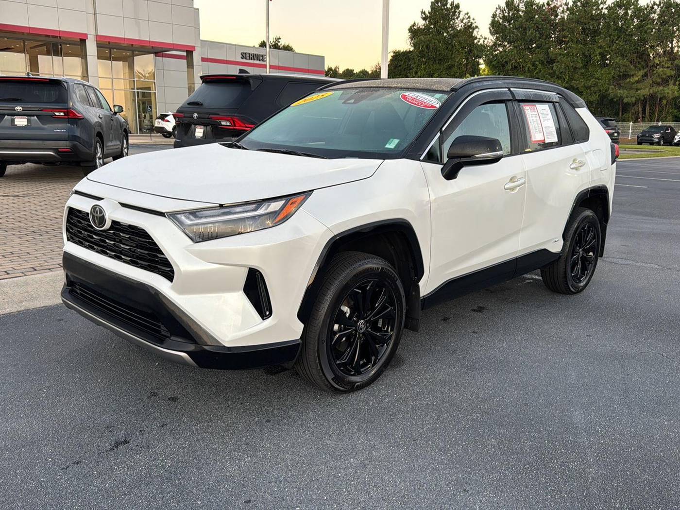 2025 Toyota RAV4 Hybrid XSE — SUV — 6,220 mi — Macon, GA