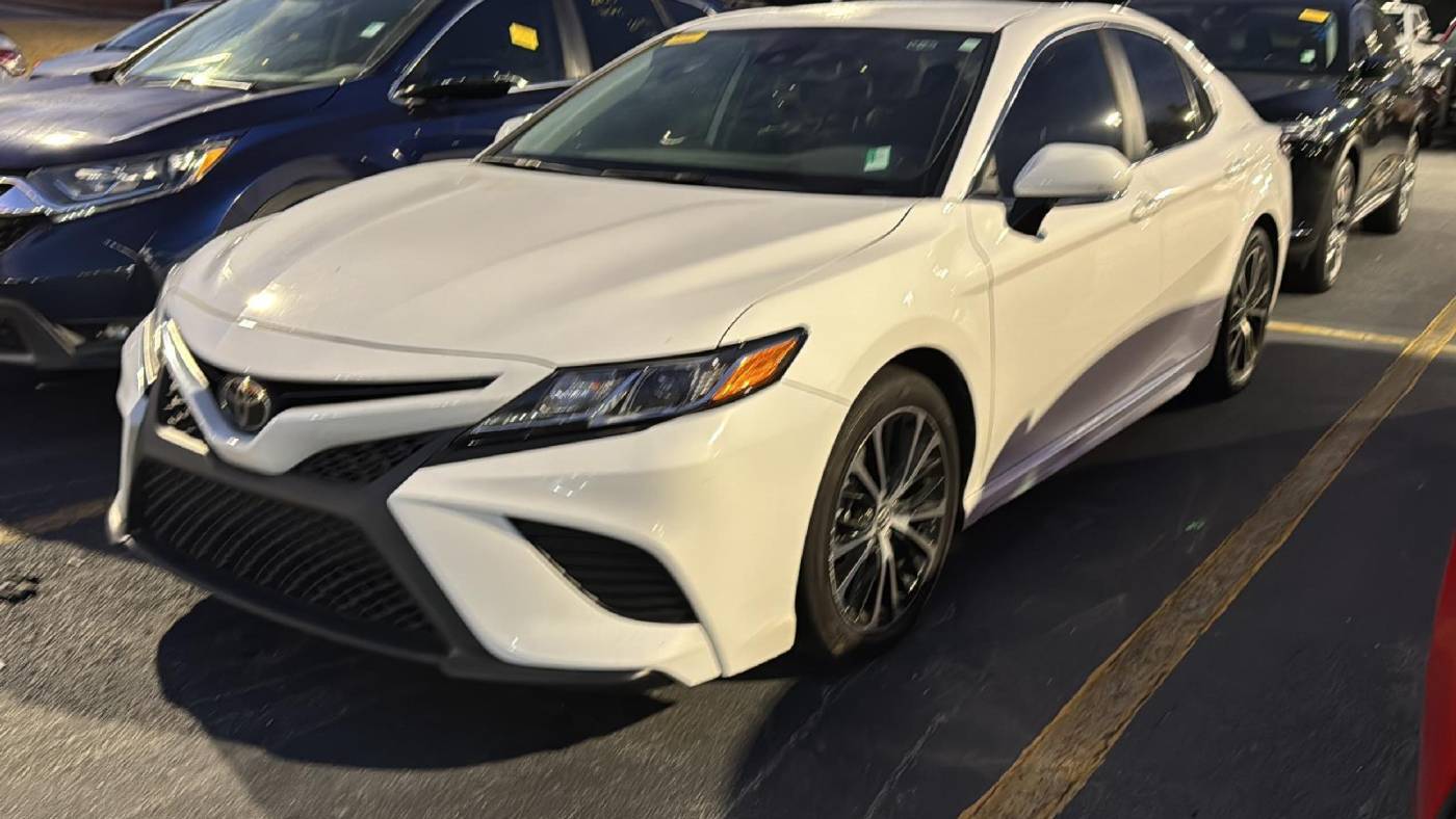 2020 Toyota Camry SE — Sedan — 65,370 mi — Macon, GA