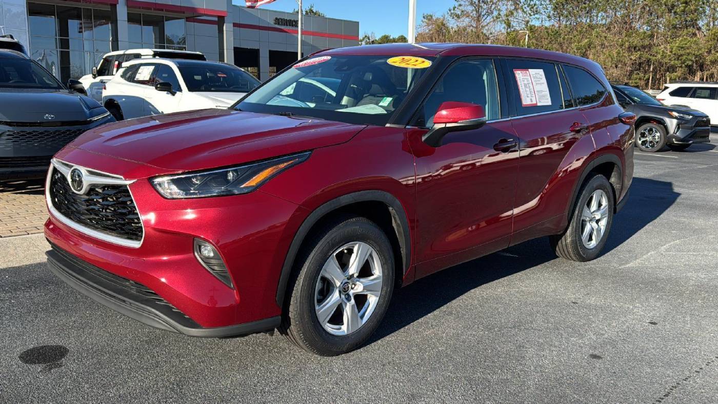 2022 Toyota Highlander LE — SUV — 33,302 mi — Macon, GA