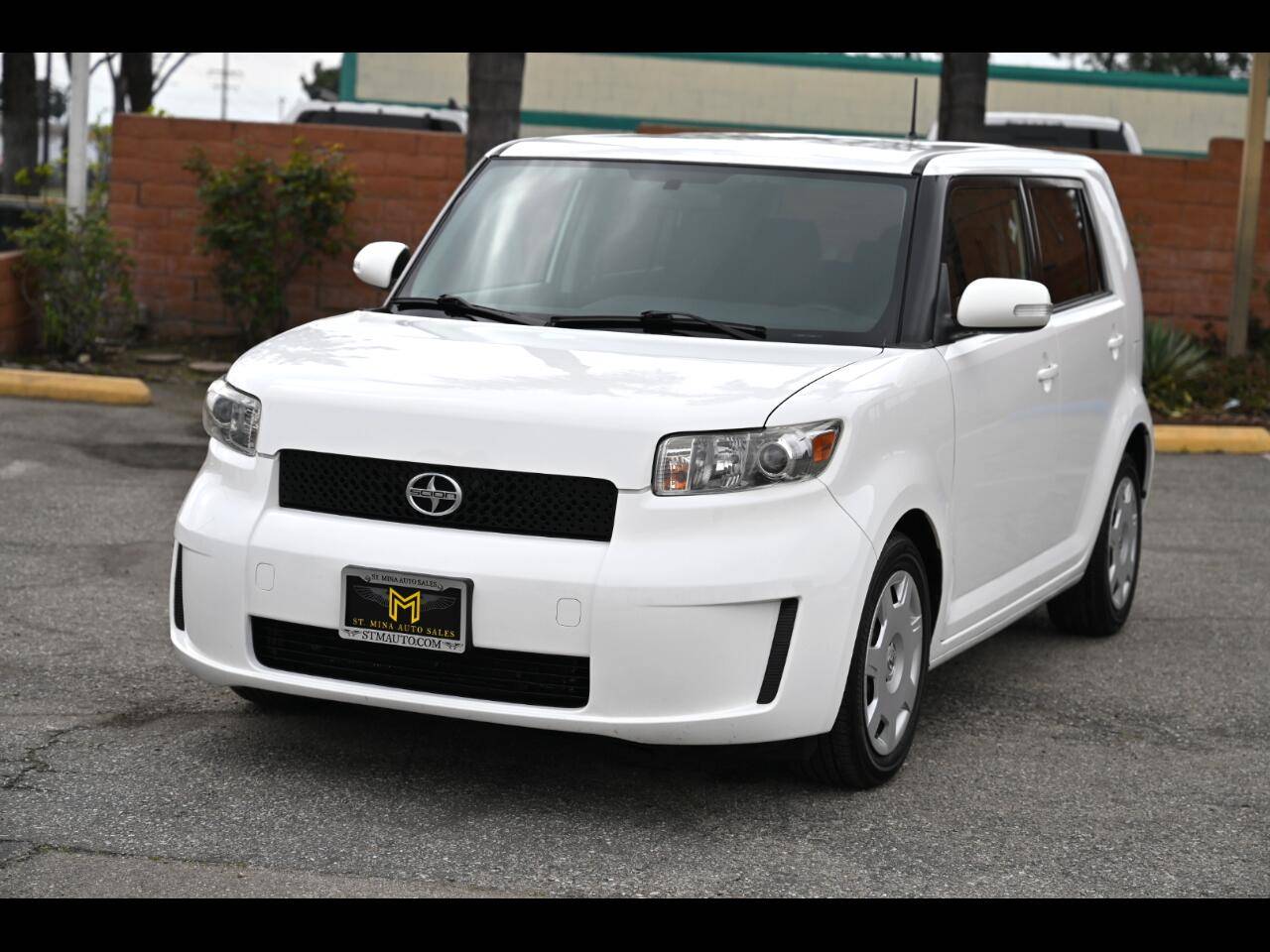 2010 Scion xB Base — Wagon — 120,508 mi — Montclair, CA