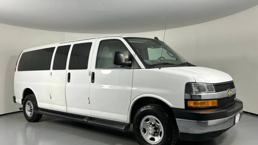 2020 Chevrolet Express Passenger LT — Passenger Van — 56,656 mi — Westampton, NJ