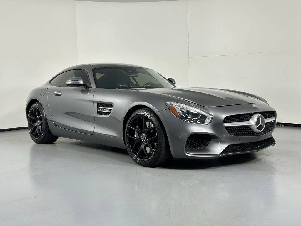 2017 Mercedes-Benz AMG GT Standard