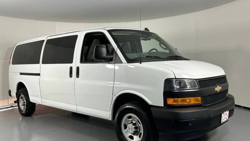 2022 Chevrolet Express Passenger LS — Passenger Van — 41,886 mi — Westampton, NJ