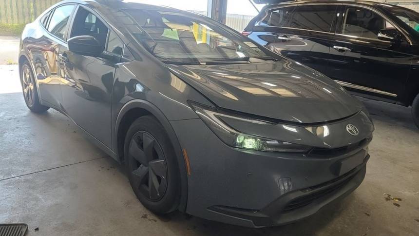 2023 Toyota Prius LE — Hatchback — 26,332 mi — Westampton, NJ