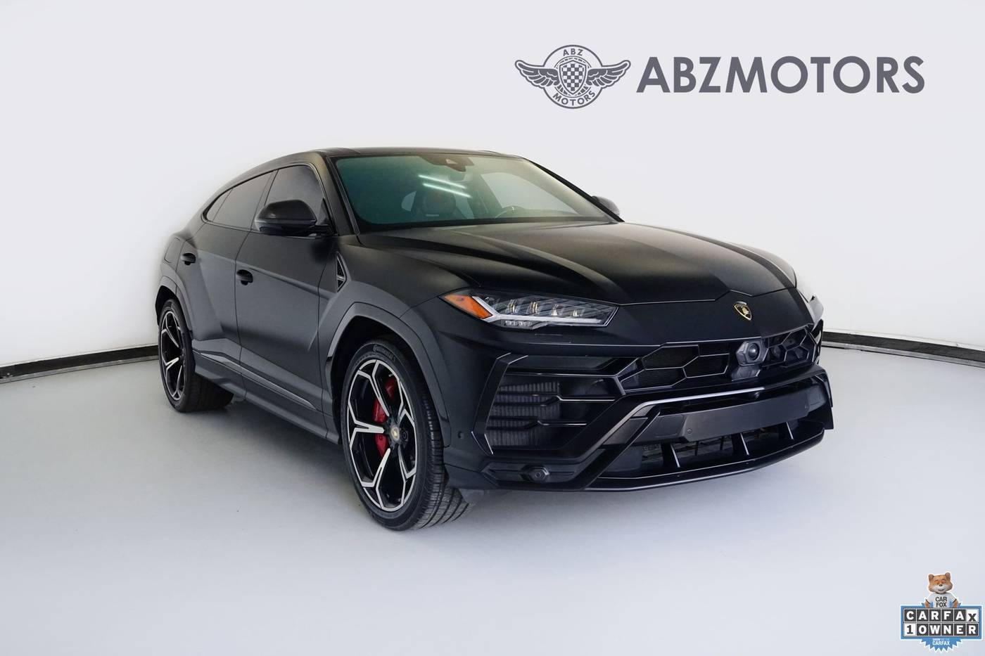 2021 Lamborghini Urus Standard