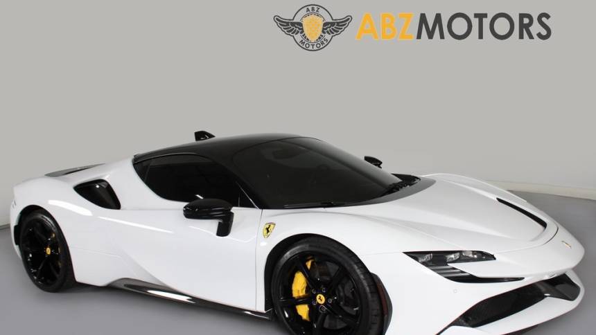 2022 Ferrari SF90 Stradale Base