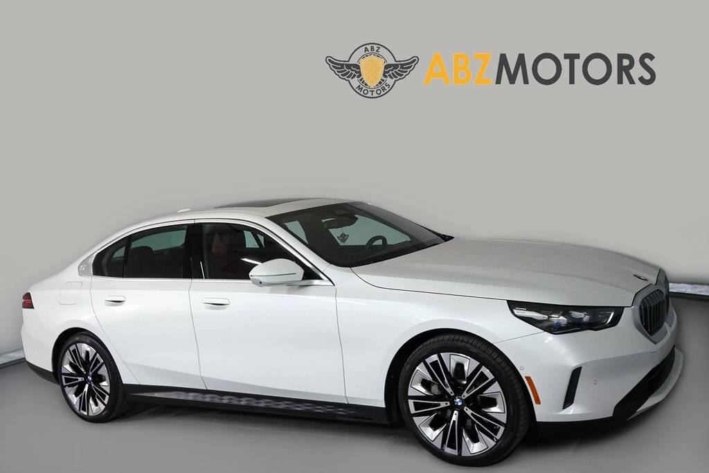 2025 BMW 5 Series 530i — Sedan — 21,000 mi — Houston, TX