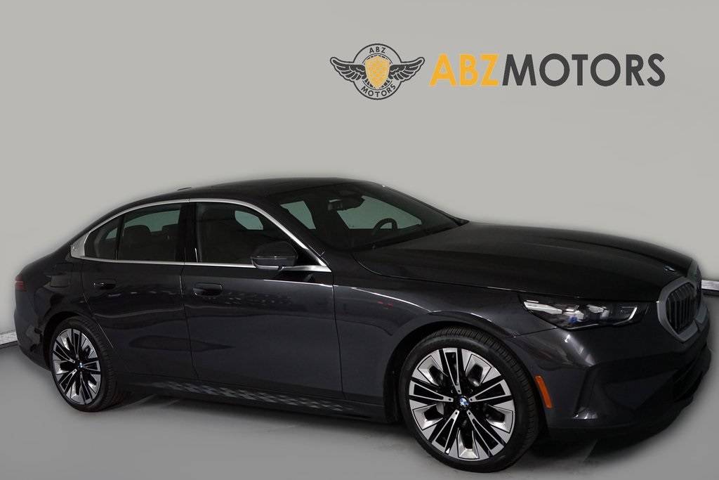 2024 BMW 5 Series 530i — Sedan — 17,936 mi — Houston, TX