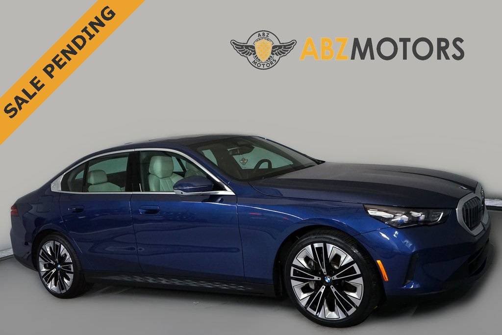 2025 BMW 5 Series 530i — Sedan — 16,635 mi — Houston, TX