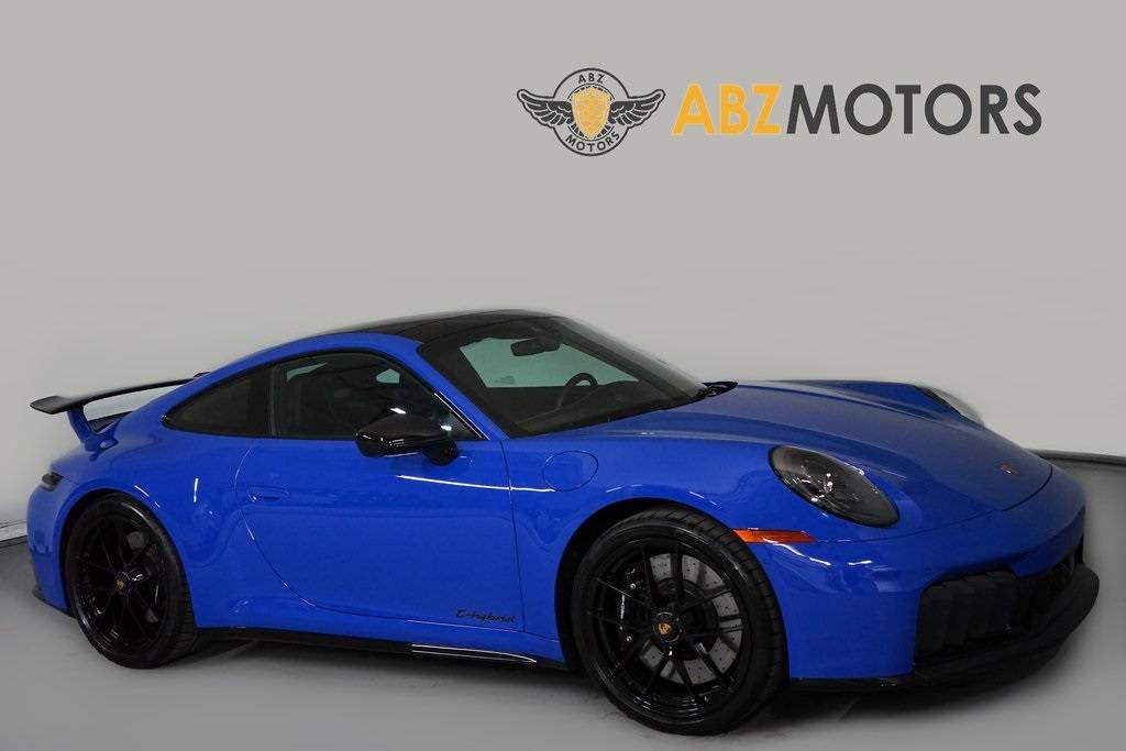 2025 Porsche 911 Carrera GTS — Coupe — 966 mi — Houston, TX