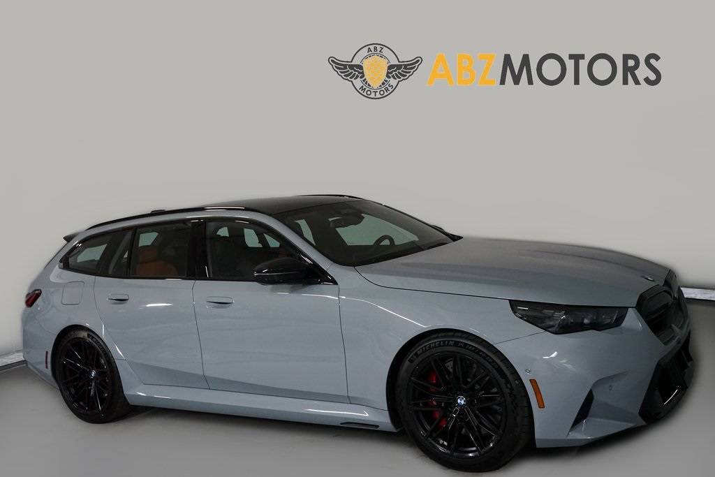 2026 BMW M5 Touring — Sedan — 30 mi — Houston, TX