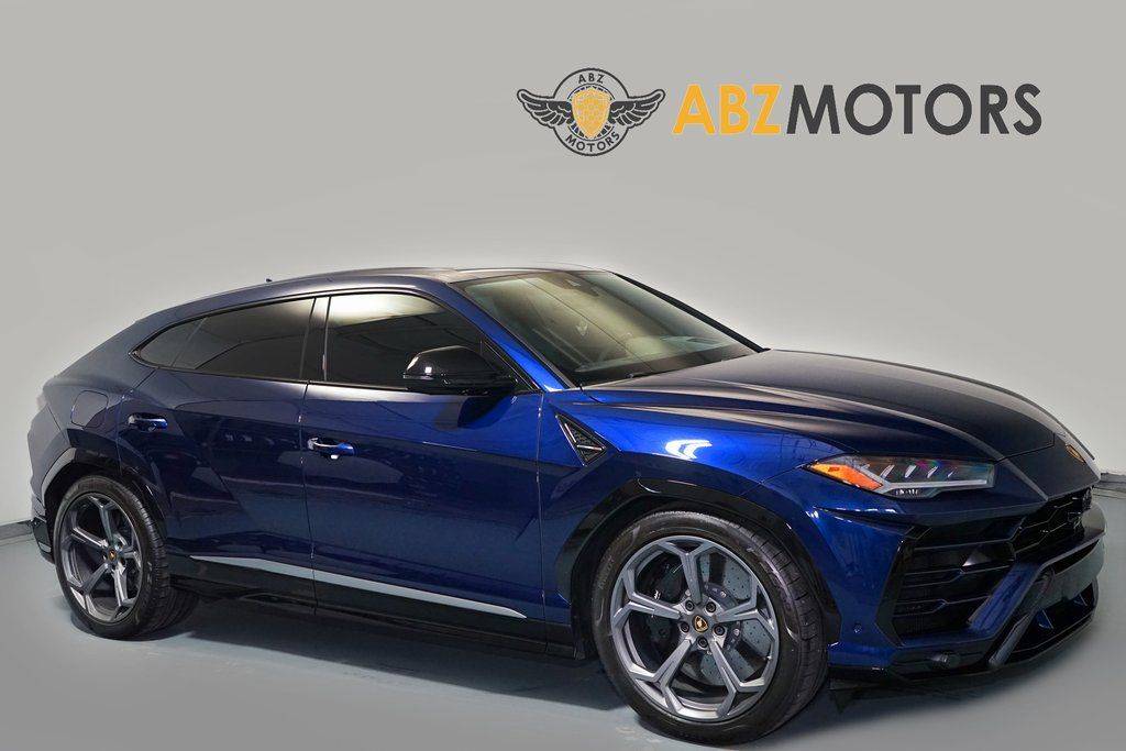 2019 Lamborghini Urus Standard