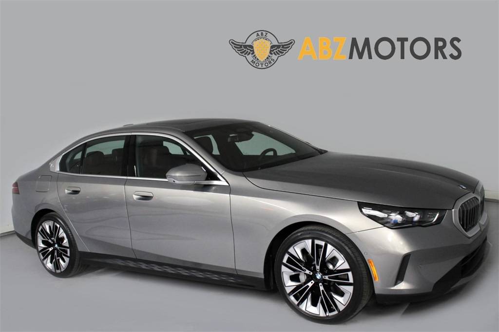 2024 BMW 5 Series 530i — Sedan — 22,441 mi — Houston, TX