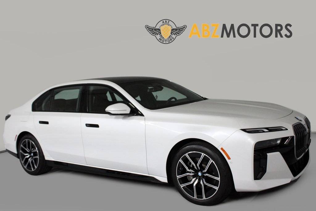 2025 BMW 7 Series 740i — Sedan — 10,813 mi — Houston, TX