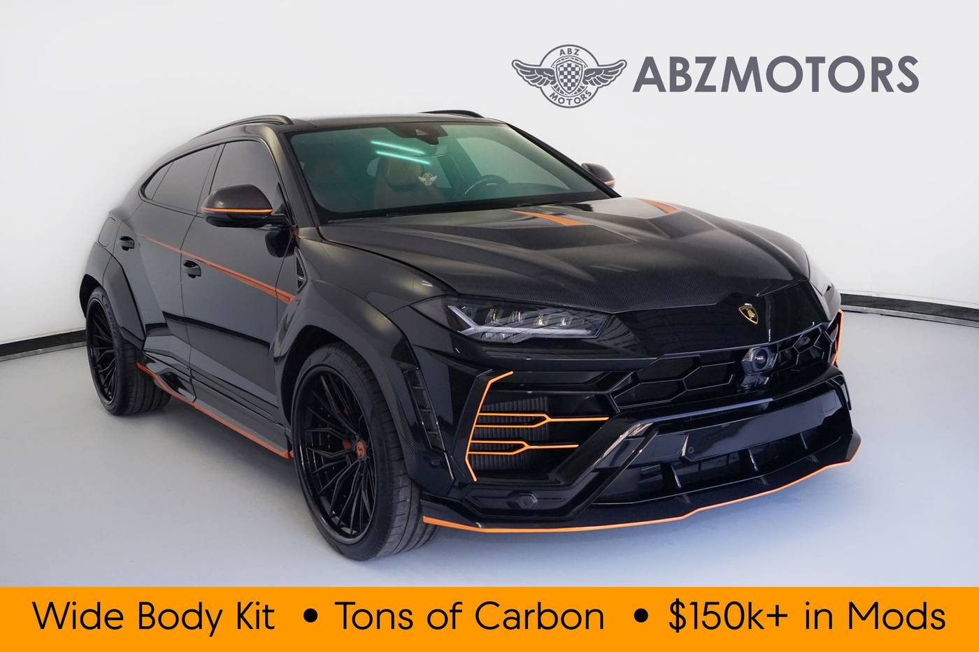 2021 Lamborghini Urus Standard