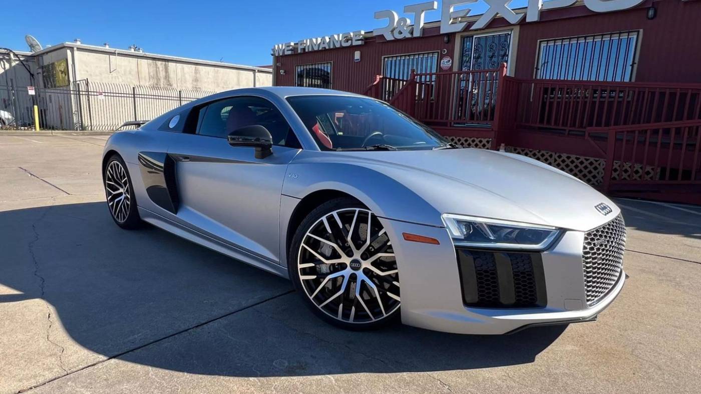 2017 Audi R8 V10 plus — Coupe — 28,420 mi — Houston, TX
