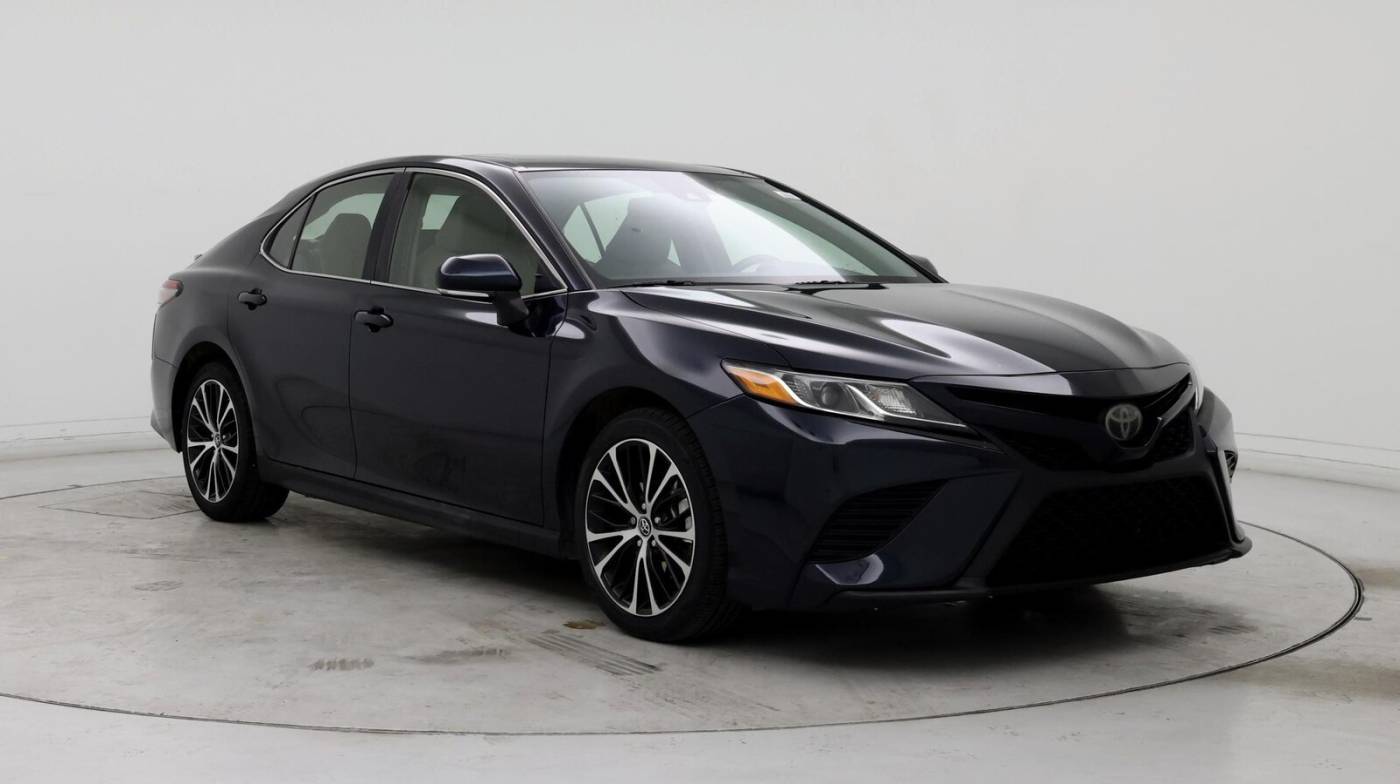 2018 Toyota Camry SE — Sedan — 102,157 mi — Albuquerque, NM
