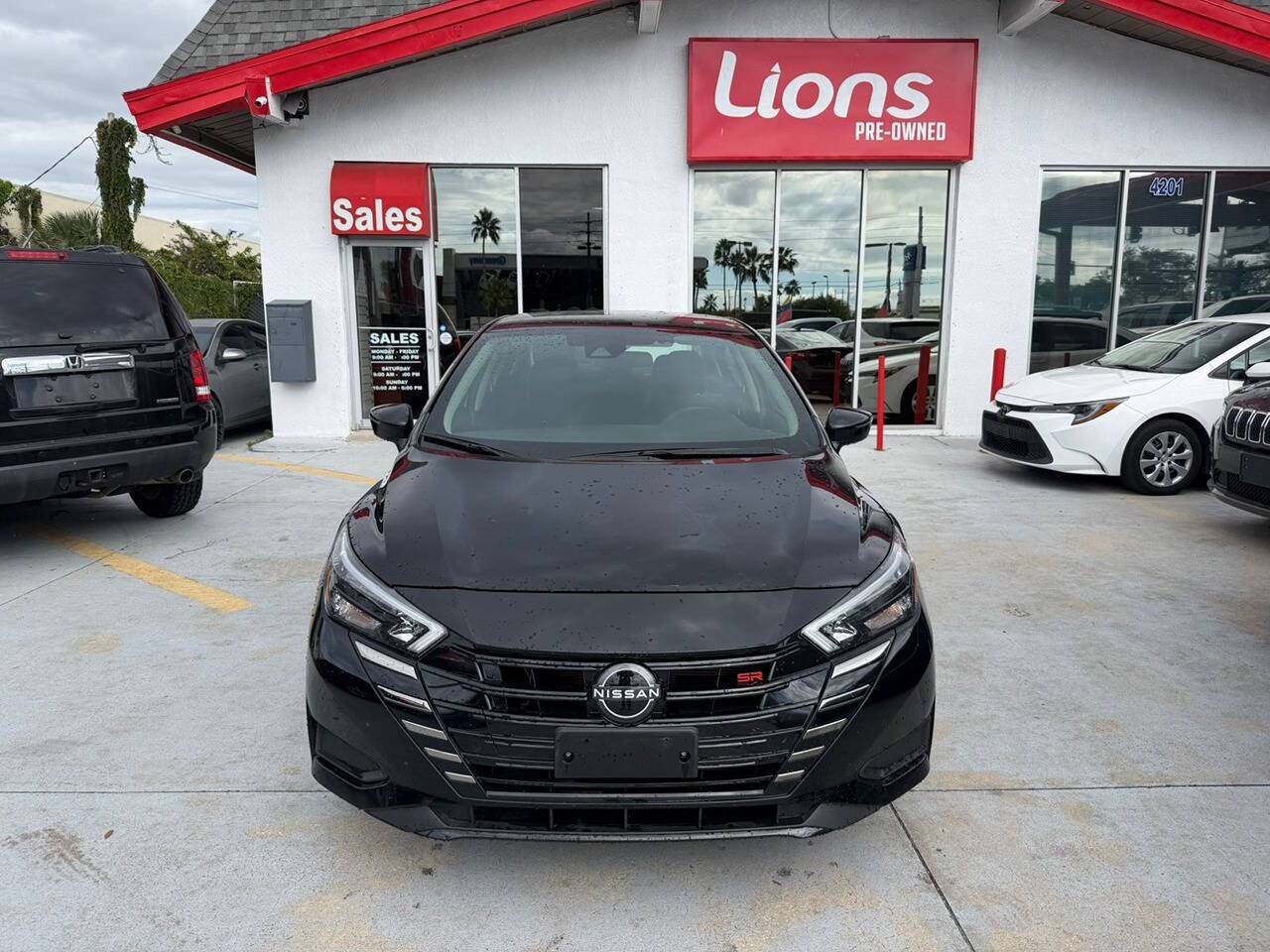 2024 Nissan Versa SR — Sedan — 33,176 mi — Orlando, FL