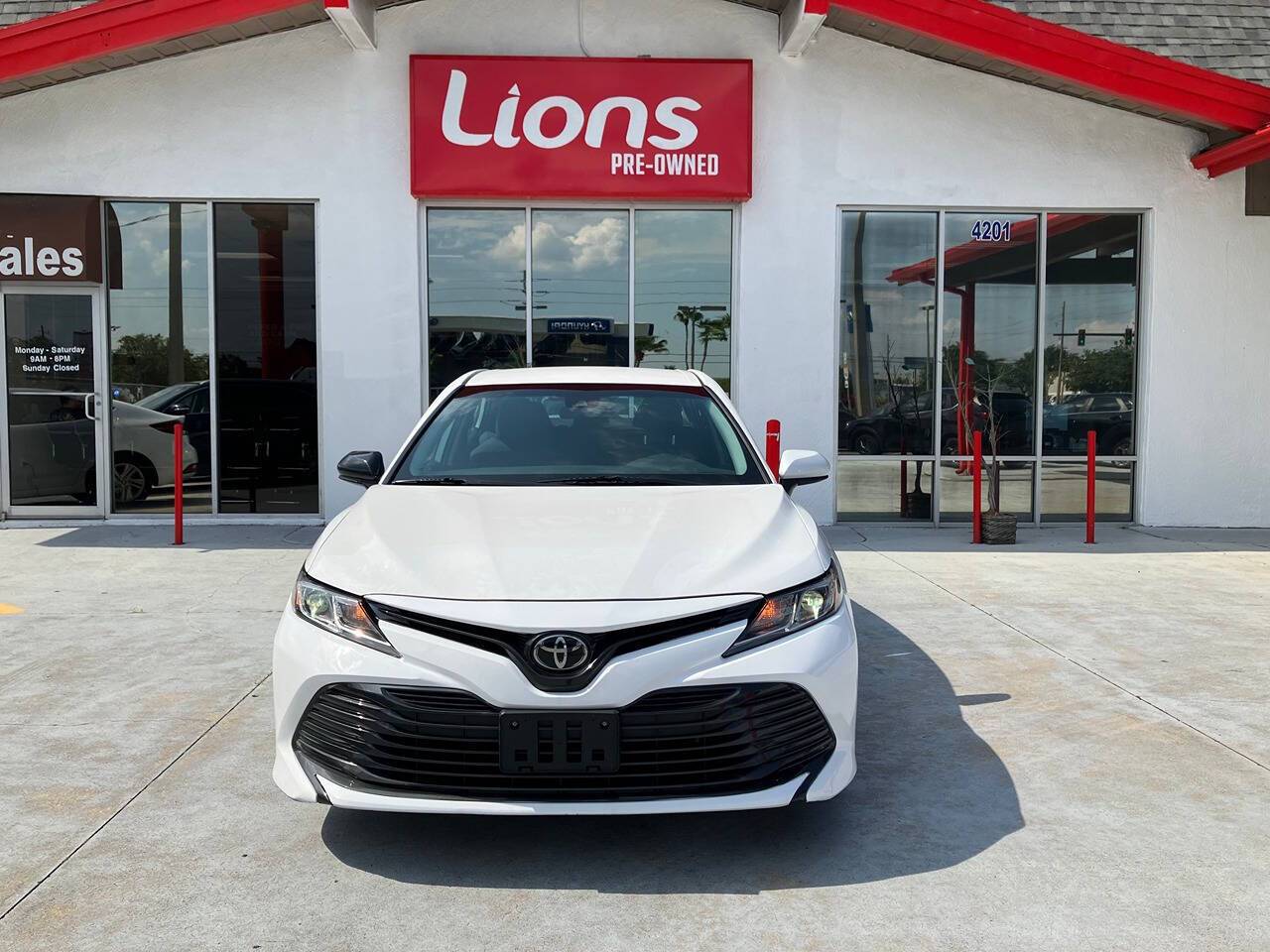 2019 Toyota Camry LE
