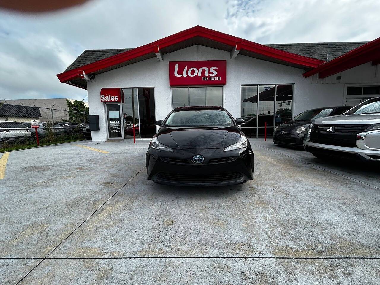 2020 Toyota Prius L Eco — Hatchback — 119,980 mi — Orlando, FL