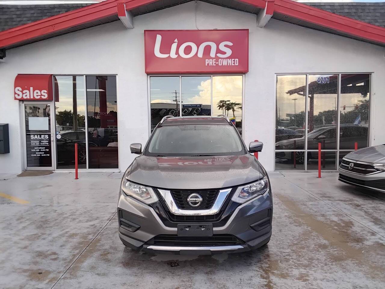 2018 Nissan Rogue SV — SUV — 147,050 mi — Orlando, FL