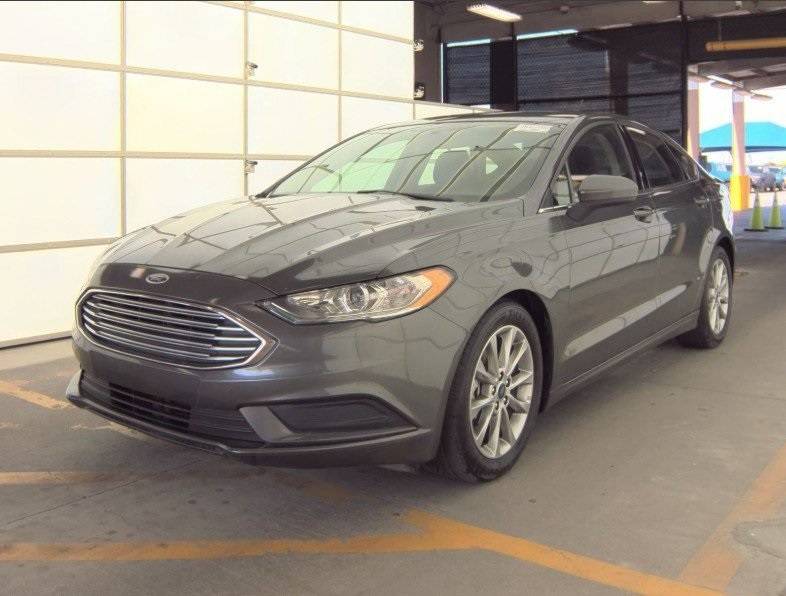 2017 Ford Fusion SE — Sedan — 9,355 mi — Burleson, TX