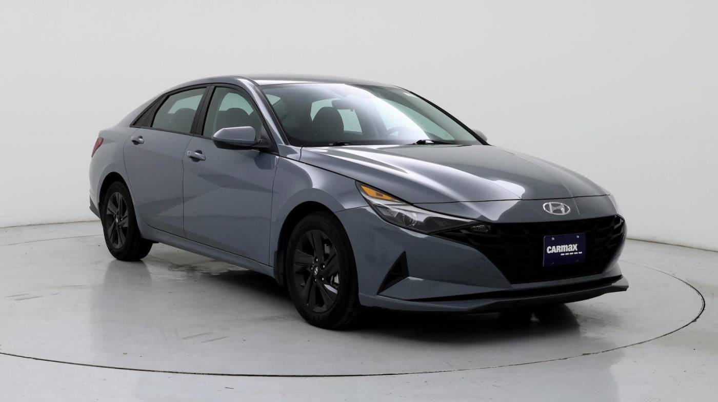 2022 Hyundai Elantra SEL — Sedan — 24,571 mi — Austin, TX