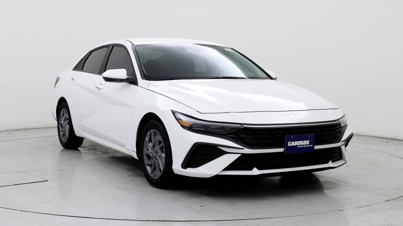 2024 Hyundai Elantra SEL — Sedan — 2,934 mi — Austin, TX