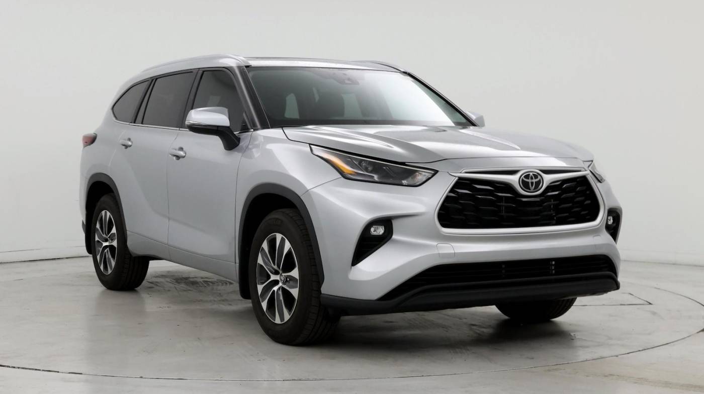 2024 Toyota Highlander XLE — SUV — 6,915 mi — Hoover, AL