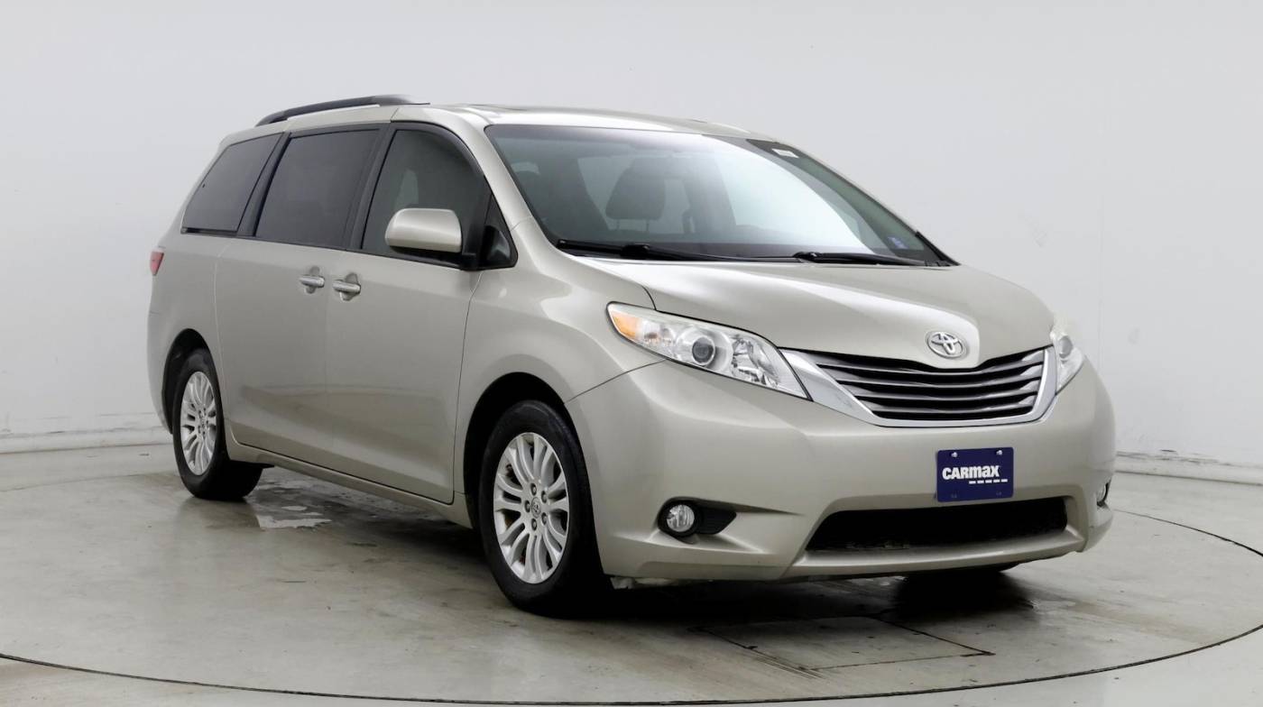 2015 Toyota Sienna XLE — Minivan — 116,134 mi — Hoover, AL