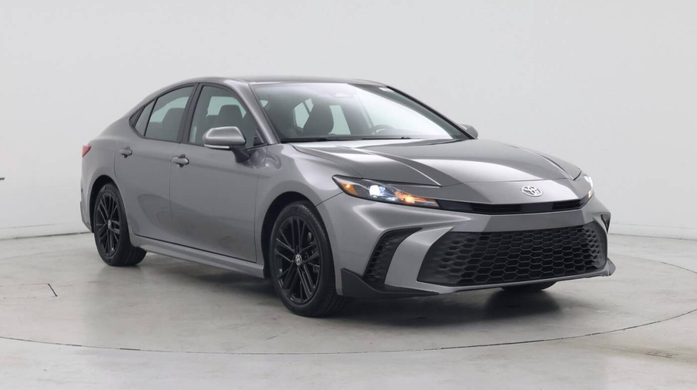 2025 Toyota Camry SE — Sedan — 12,487 mi — Hoover, AL