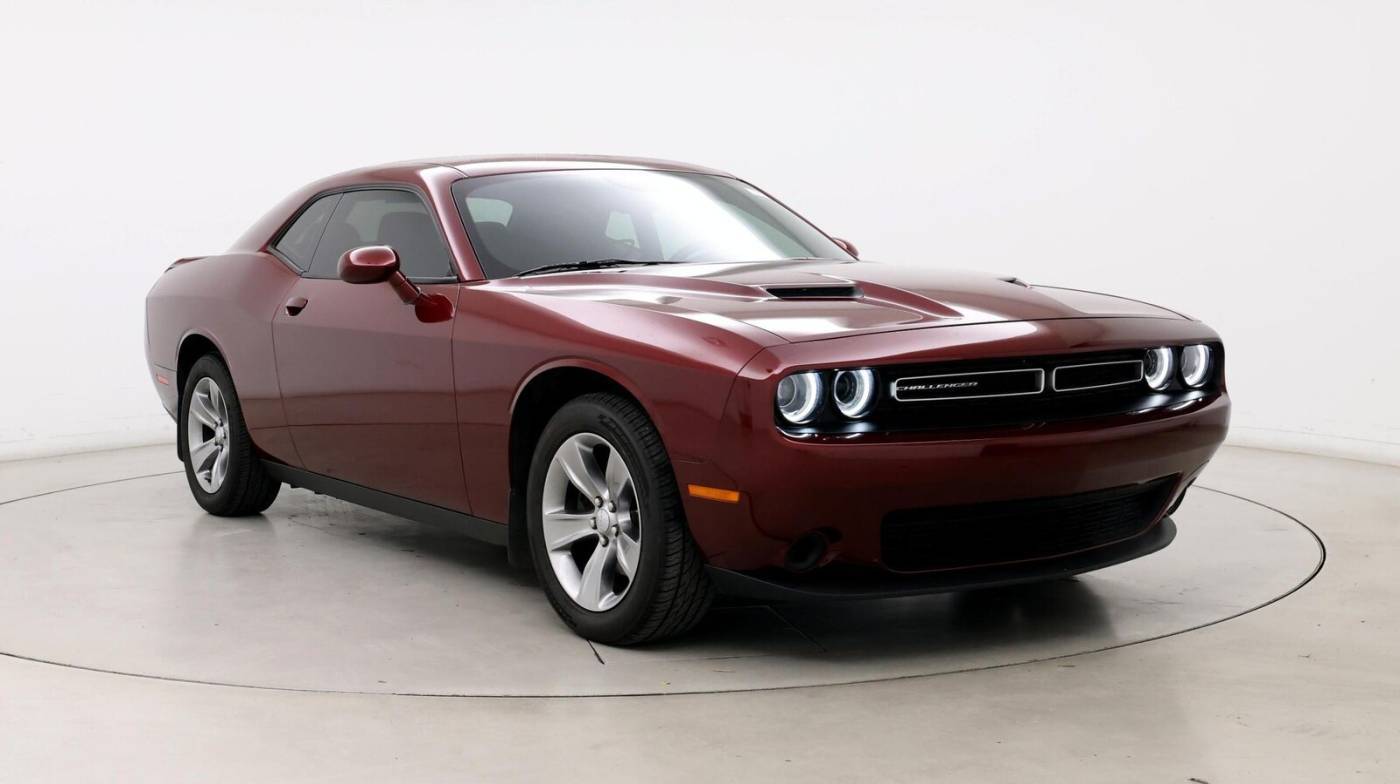 2019 Dodge Challenger SXT — Coupe — 32,108 mi — Hoover, AL