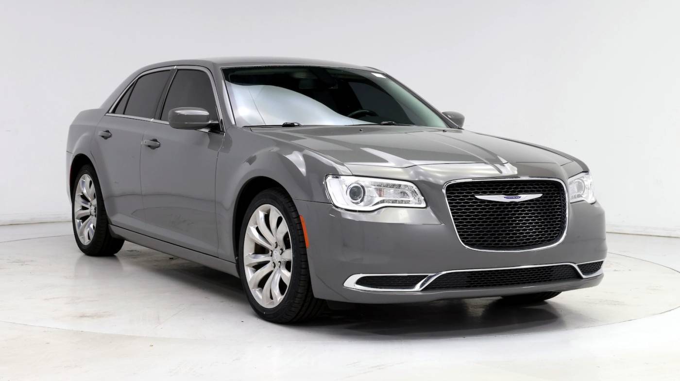 2019 Chrysler 300 Touring L — Sedan — 63,546 mi — Hoover, AL