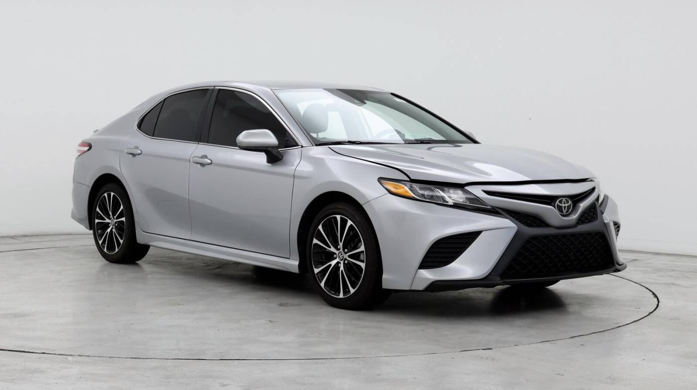 2020 Toyota Camry SE — Sedan — 24,240 mi — Boynton Beach, FL