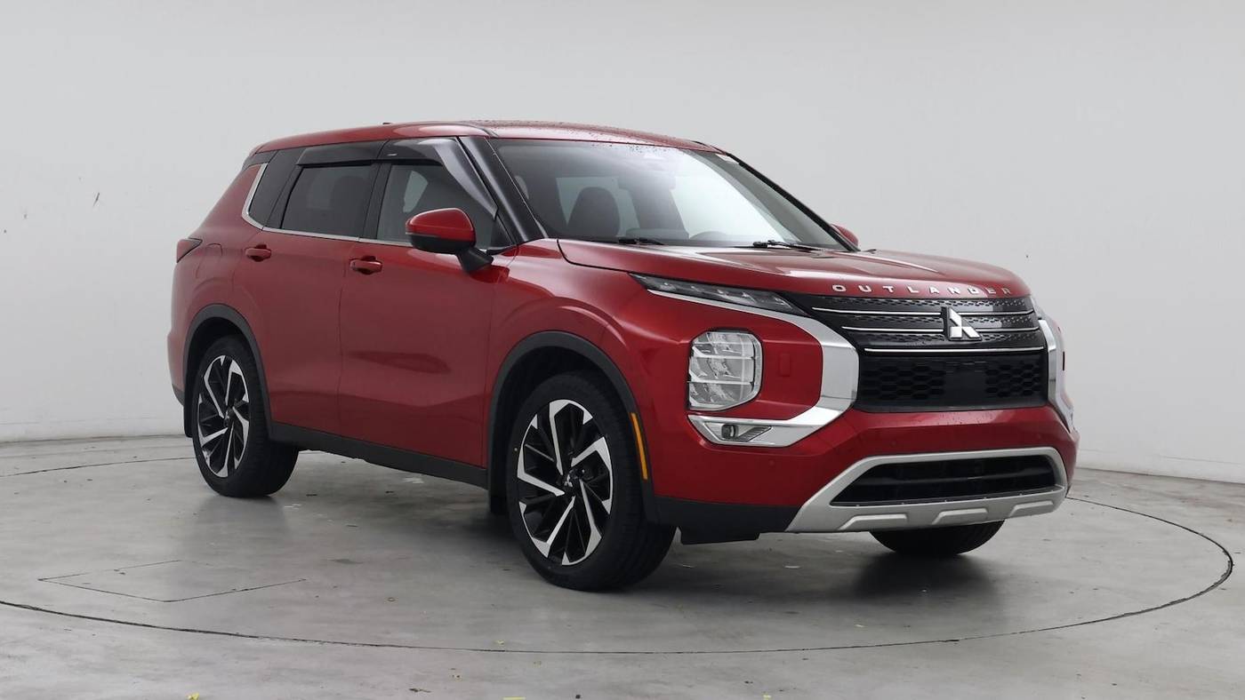 2023 Mitsubishi Outlander SE