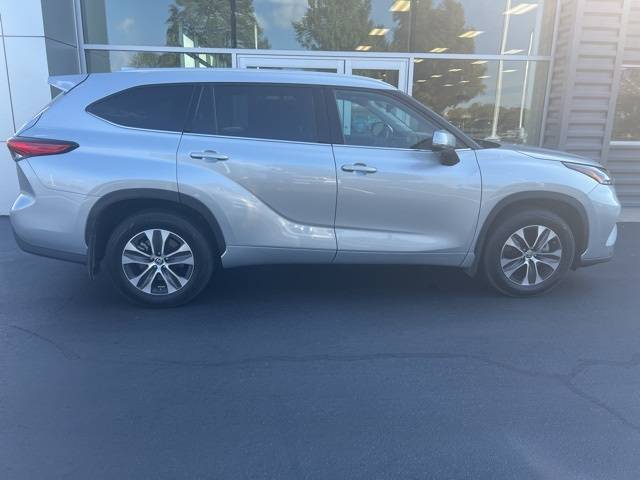 2021 Toyota Highlander XLE — SUV — 117,065 mi — O'Fallon, IL