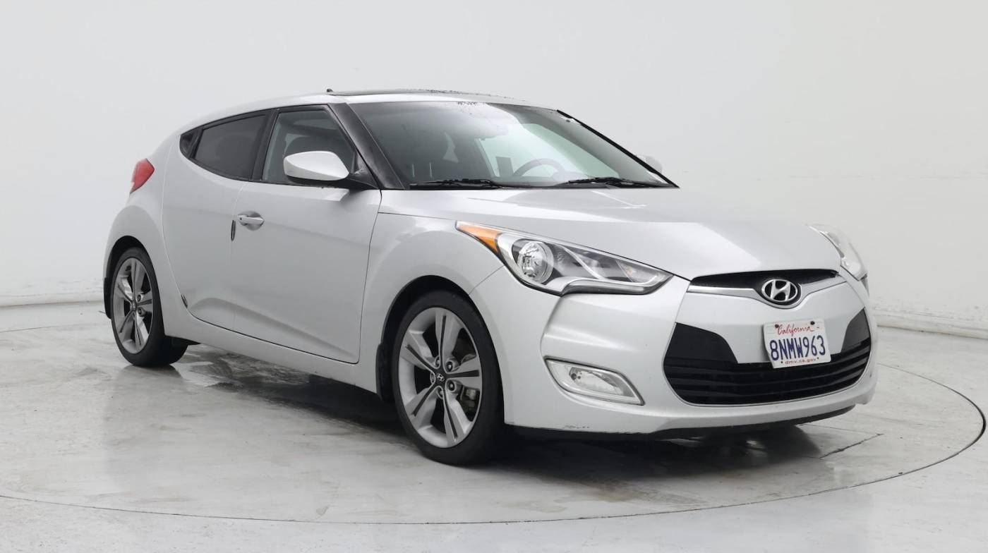 2016 Hyundai Veloster Base — Hatchback — 81,673 mi — Buena Park, CA