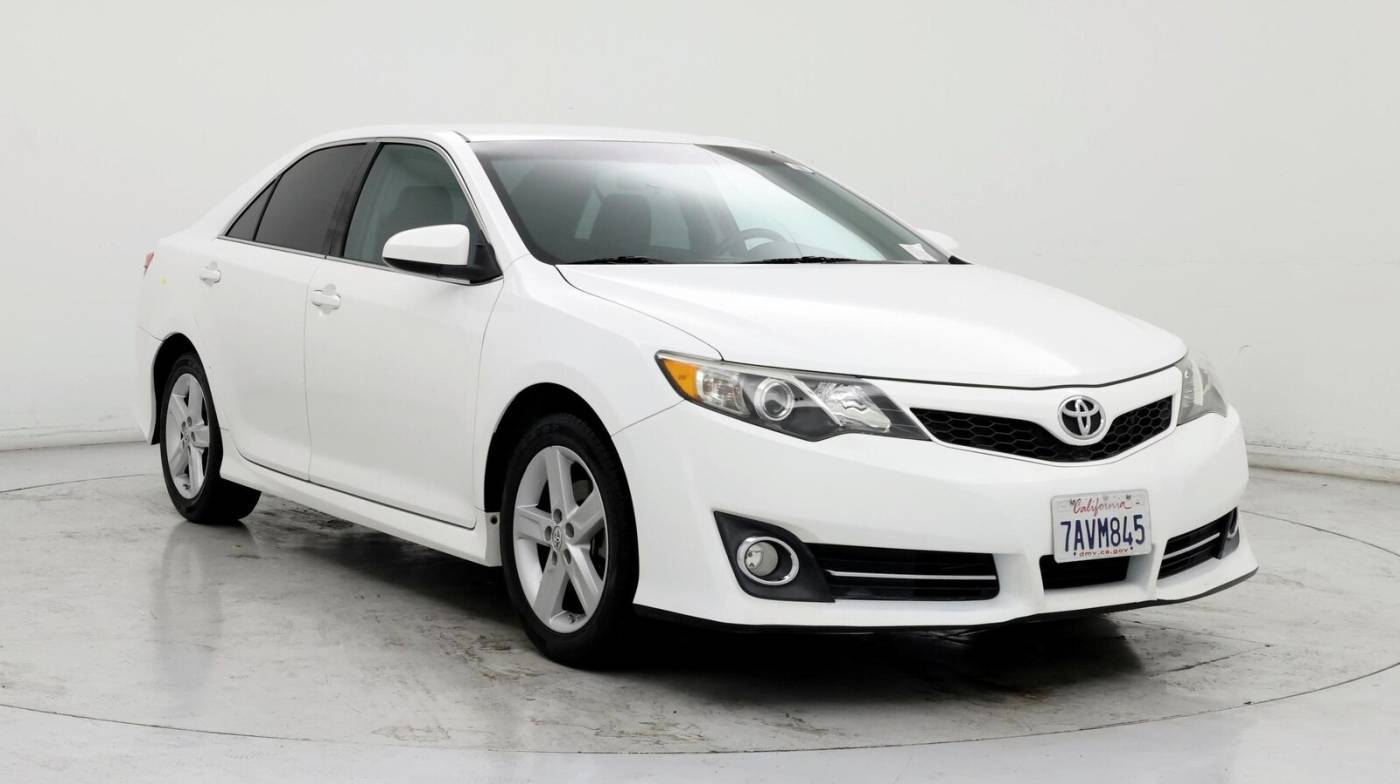 2013 Toyota Camry SE — Sedan — 105,466 mi — Buena Park, CA